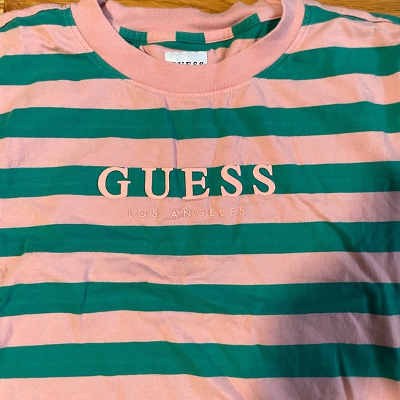 Guess T Shirt - Picture 3 of 3